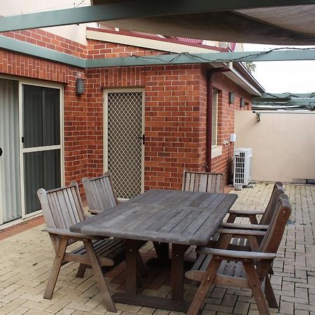Albury Suites - Schubach Street ห้อง รูปภาพ