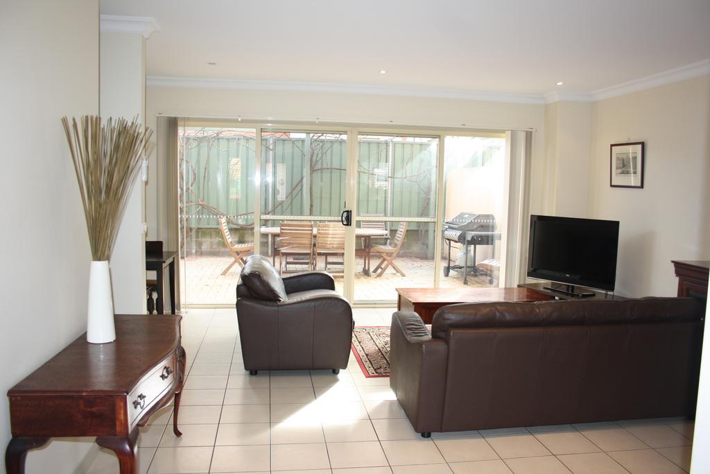 Albury Suites - Schubach Street ห้อง รูปภาพ